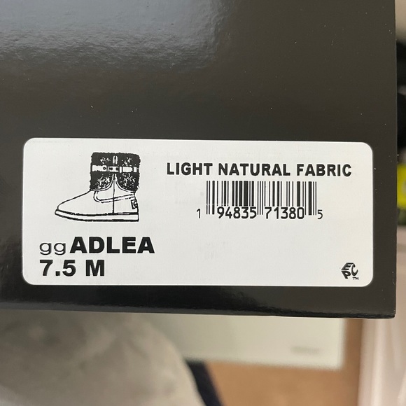 Women's Adlea Cold Weather Winter Boots - Picture 3 of 8